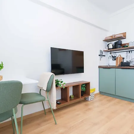 דירה Cozy Next To Bus Station With Perfect Views ברטיסלאבה